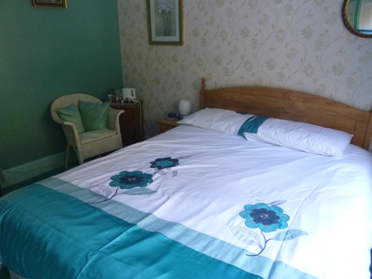 Chart House Bed And Breakfast Dorking Dış mekan fotoğraf