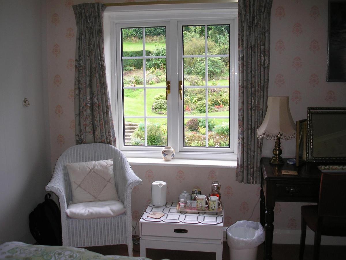 Chart House Bed And Breakfast Dorking Dış mekan fotoğraf